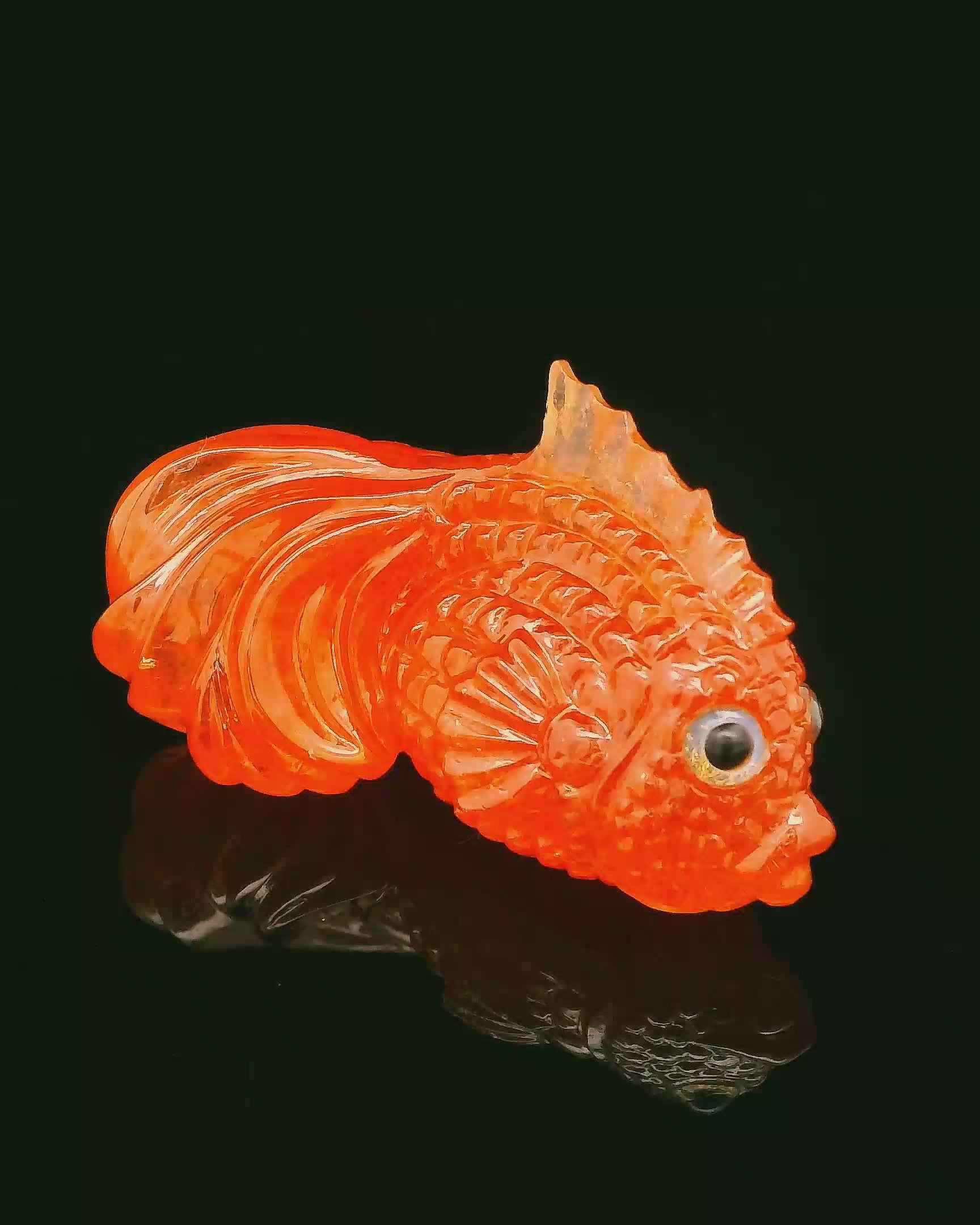 Madarine Garnet Fish