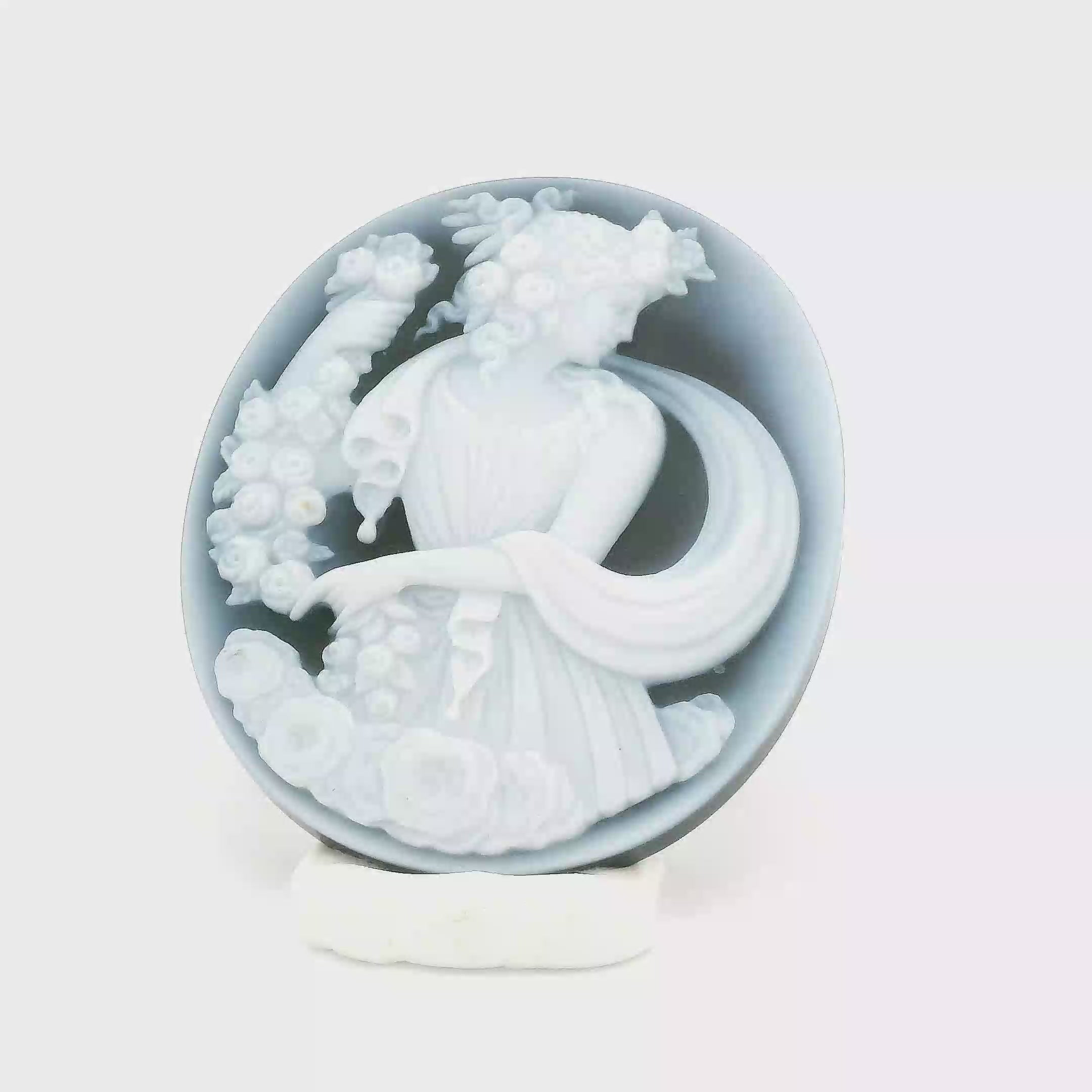 Agate Cameo Flower Lady
